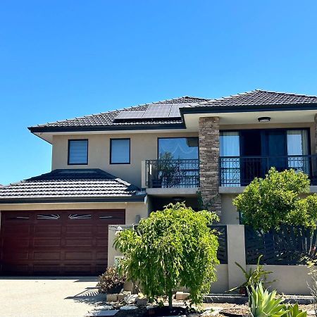 Comfortable Luxury Home Perth Exterior photo